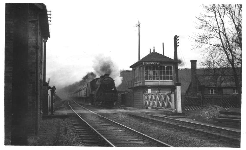 44745 Dunhampstead Station 1955