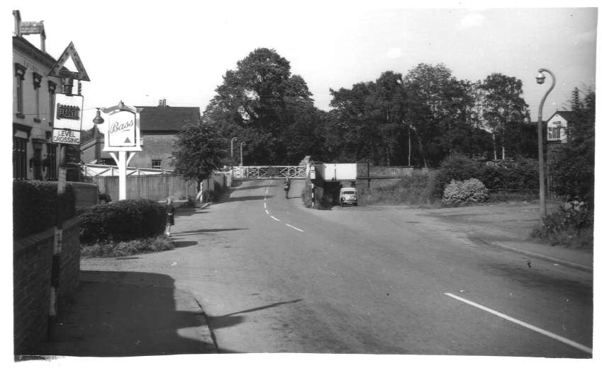 Level-crossing and bridge at Berskwell 1961