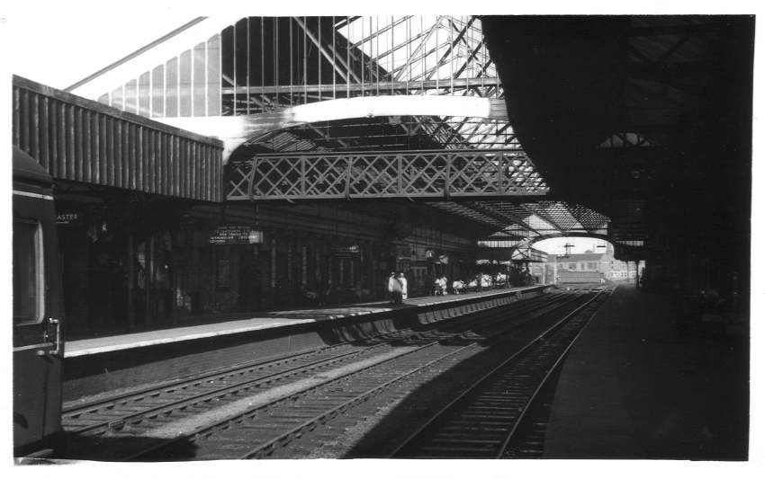 South end of Wolverhampton (High Level) Station 1960
